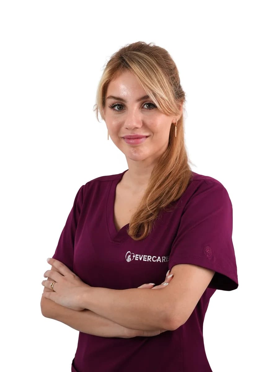 Demet, Veterinary Receptionist at EverCare Veterinary Clinic
